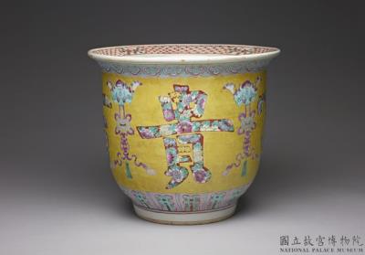 图片[3]-Planter with fu gui ji xiang decor. Jingdezhen ware, famille-rose enamels. Qing dynasty (1644-1911)-China Archive